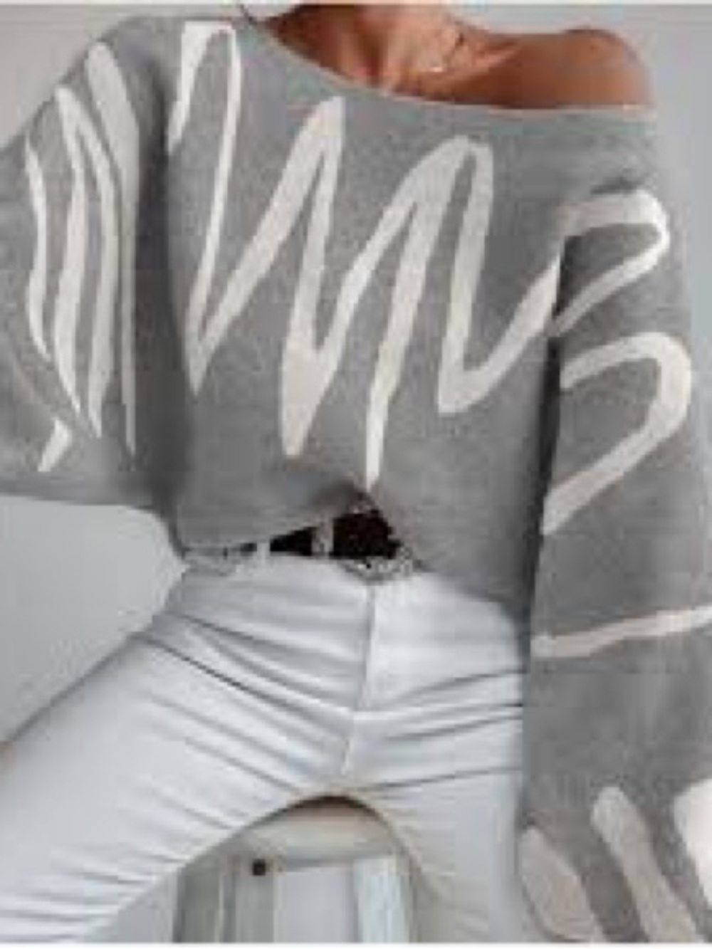 Off-the-Shoulder Gray Graphic Balloon Sleeve Sweater - Picture 3 of 3